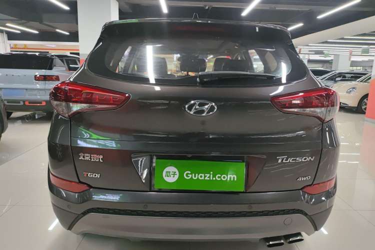 Used Hyundai Tucson 2015 1.6T Dual-Clutch Four-Wheel Drive Flagship Model Rear