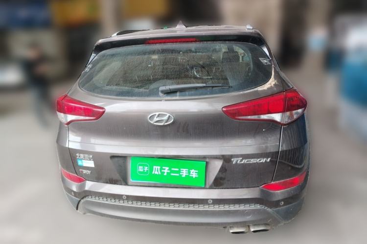 Used Hyundai Tucson 2015 1.6T Dual-Clutch Two-Wheel-Drive Smart Model Rear