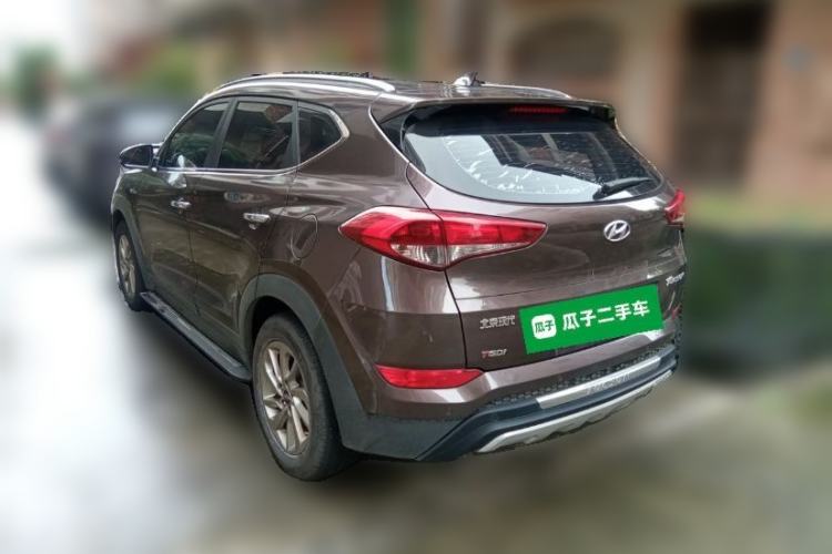 Used Hyundai Tucson 2015 1.6T Dual-Clutch Two-Wheel-Drive Smart Model Rear Left 45 Deg