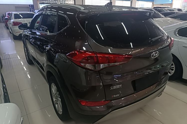 Used Hyundai Tucson 2015 1.6T Dual-Clutch Two-Wheel-Drive Smart Model Rear Left 45 Deg