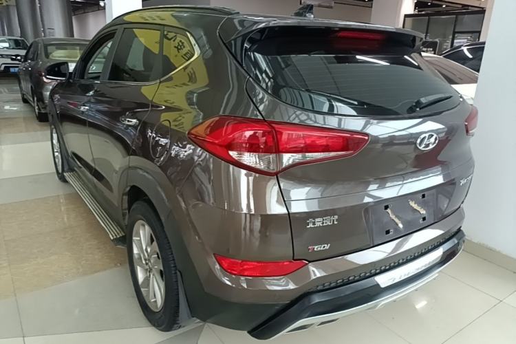 Used Hyundai Tucson 2015 1.6T Dual-Clutch Two-Wheel-Drive Smart Model Rear Left 45 Deg