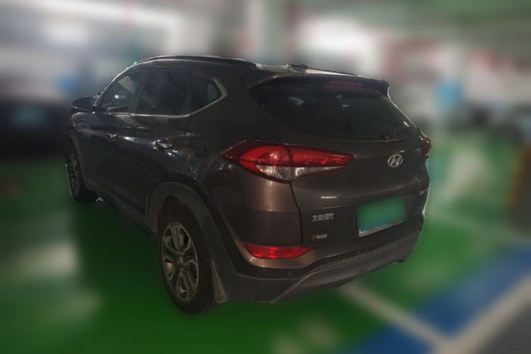 Used Hyundai Tucson 2015 1.6T Dual-Clutch Two-Wheel-Drive Leading Model Rear Left 45 Deg