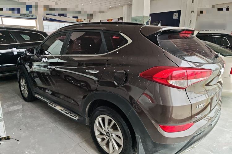 Used Hyundai Tucson 2015 1.6T Dual-Clutch Two-Wheel-Drive Smart Model Rear Left 45 Deg