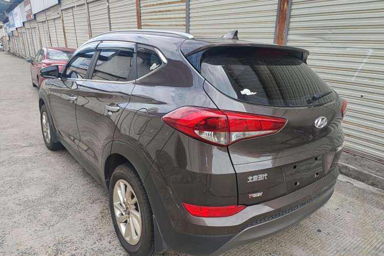 Used Hyundai Tucson 2015 1.6T Dual-Clutch Two-Wheel-Drive Smart Model Rear Left 45 Deg
