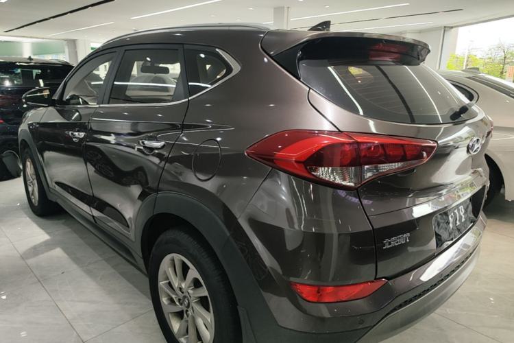 Used Hyundai Tucson 2015 1.6T Dual-Clutch Two-Wheel-Drive Smart Model Rear Left 45 Deg