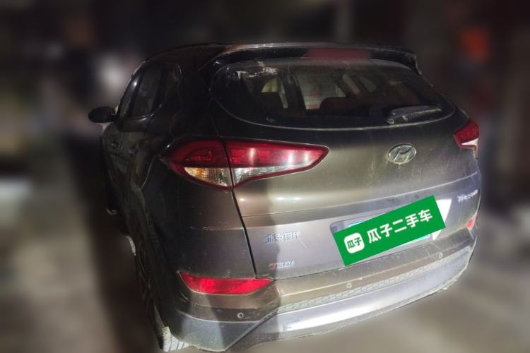 Used Hyundai Tucson 2015 1.6T Dual-Clutch Two-Wheel-Drive Leading Model Rear Left 45 Deg