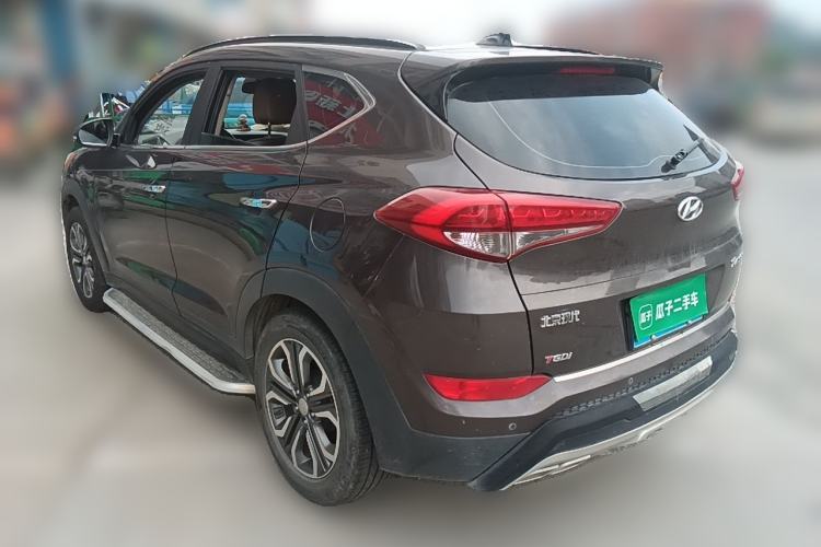 Used Hyundai Tucson 2015 1.6T Dual-Clutch Two-Wheel-Drive Leading Model Rear Left 45 Deg