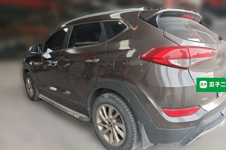 Used Hyundai Tucson 2015 1.6T Dual-Clutch Two-Wheel-Drive Smart Model Rear Left 45 Deg