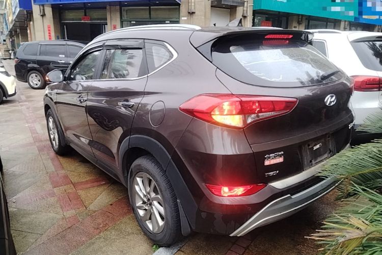 Used Hyundai Tucson 2015 1.6T Dual-Clutch Two-Wheel-Drive Smart Model Rear Left 45 Deg