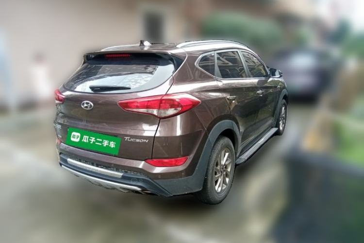 Used Hyundai Tucson 2015 1.6T Dual-Clutch Two-Wheel-Drive Smart Model Rear Right 45 Deg