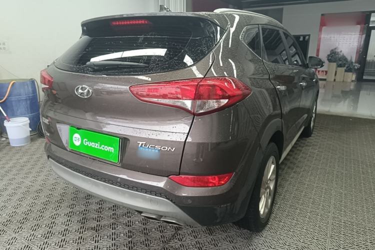 Used Hyundai Tucson 2015 1.6T Dual-Clutch Two-Wheel-Drive Smart Model Rear Right 45 Deg