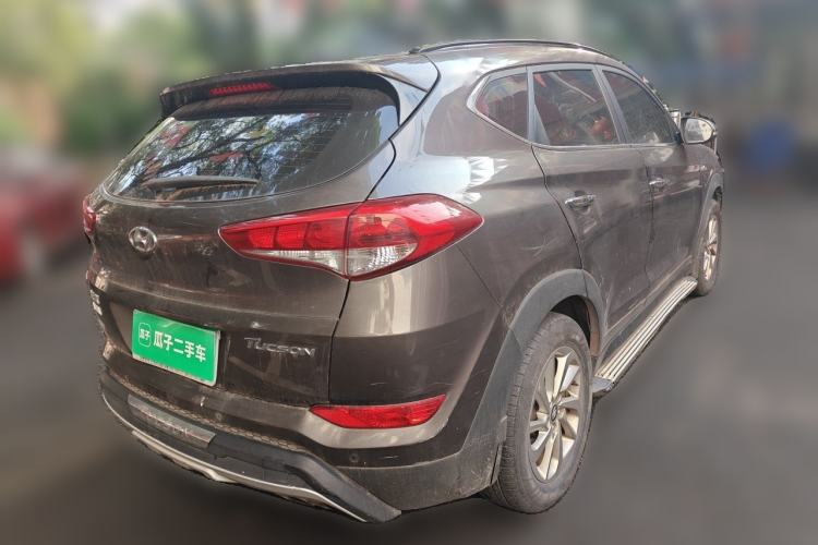 Used Hyundai Tucson 2015 1.6T Dual-Clutch Two-Wheel-Drive Smart Model Rear Right 45 Deg