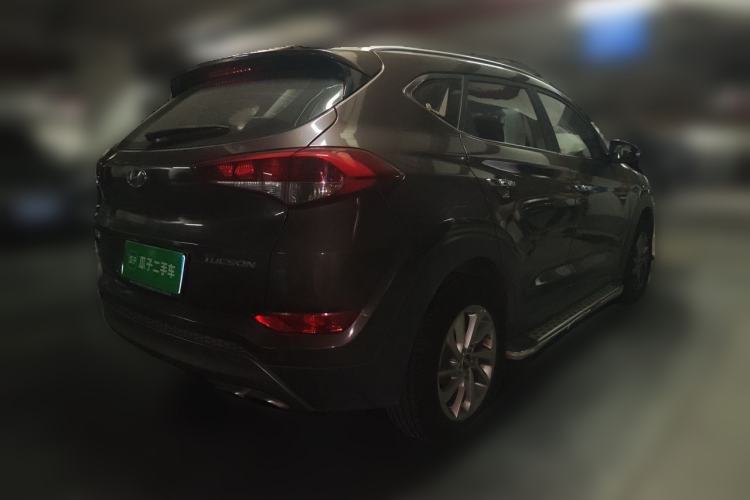 Used Hyundai Tucson 2015 1.6T Dual-Clutch Two-Wheel-Drive Smart Model Rear Right 45 Deg