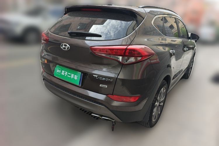 Used Hyundai Tucson 2015 1.6T Dual-Clutch Two-Wheel-Drive Leading Model Rear Right 45 Deg
