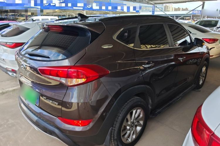 Used Hyundai Tucson 2015 1.6T Dual-Clutch Two-Wheel-Drive Smart Model Rear Right 45 Deg