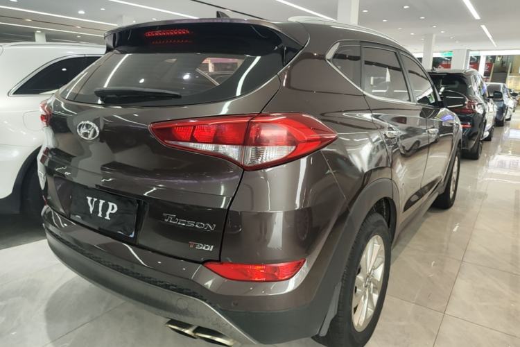 Used Hyundai Tucson 2015 1.6T Dual-Clutch Two-Wheel-Drive Smart Model Rear Right 45 Deg