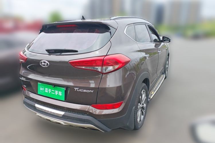 Used Hyundai Tucson 2015 1.6T Dual-Clutch Two-Wheel-Drive Leading Model Rear Right 45 Deg