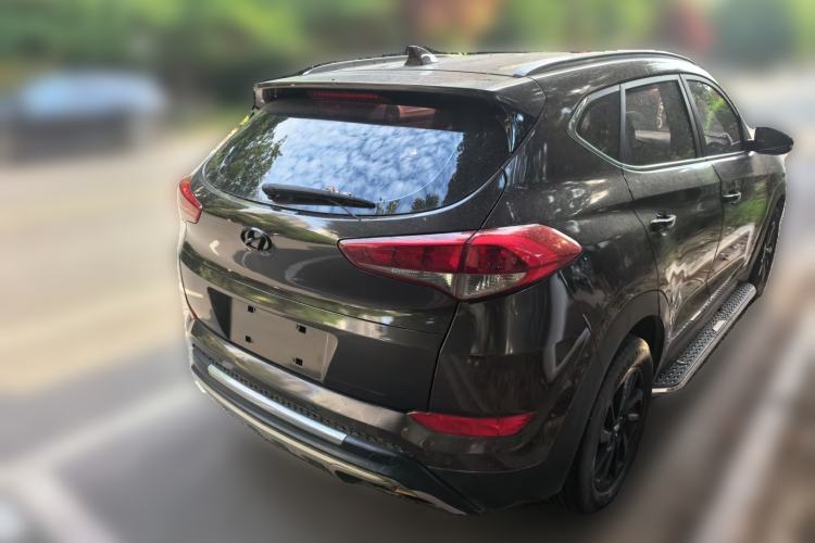 Used Hyundai Tucson 2015 1.6T Dual-Clutch Two-Wheel-Drive Smart Model Rear Right 45 Deg