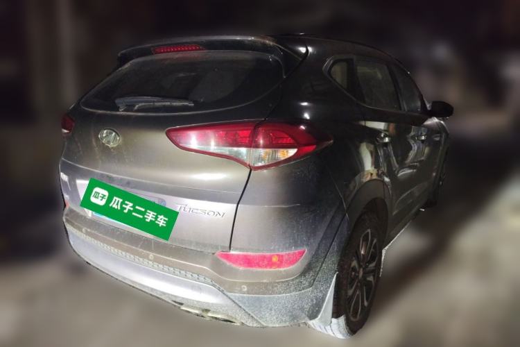 Used Hyundai Tucson 2015 1.6T Dual-Clutch Two-Wheel-Drive Leading Model Rear Right 45 Deg