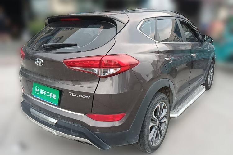 Used Hyundai Tucson 2015 1.6T Dual-Clutch Two-Wheel-Drive Leading Model Rear Right 45 Deg