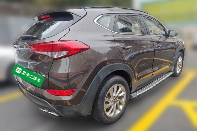 Used Hyundai Tucson 2015 1.6T Dual-Clutch Two-Wheel-Drive Smart Model Rear Right 45 Deg