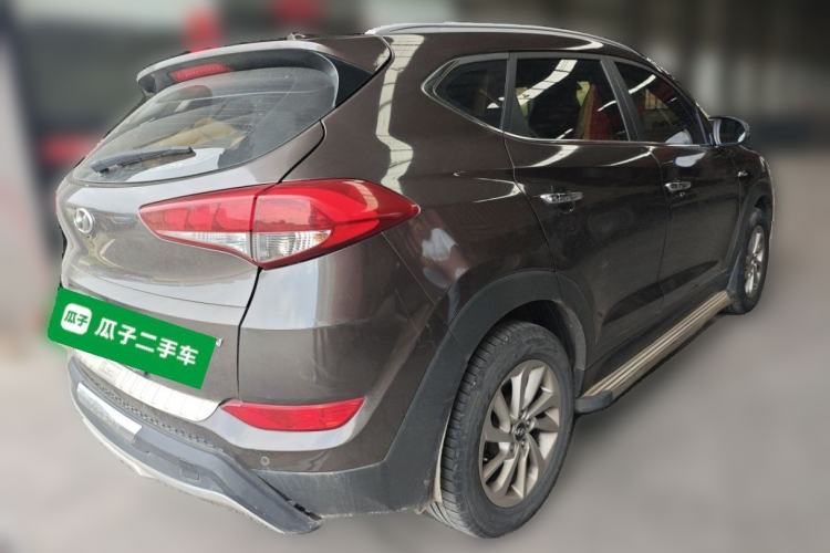 Used Hyundai Tucson 2015 1.6T Dual-Clutch Two-Wheel-Drive Smart Model Rear Right 45 Deg