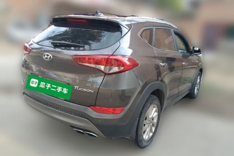 Used Hyundai Tucson 2015 1.6T Dual-Clutch Two-Wheel-Drive Smart Model Rear Right 45 Deg