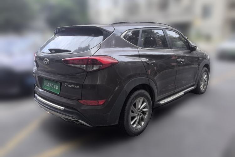 Used Hyundai Tucson 2015 1.6T Dual-Clutch Two-Wheel-Drive Smart Model Rear Right 45 Deg