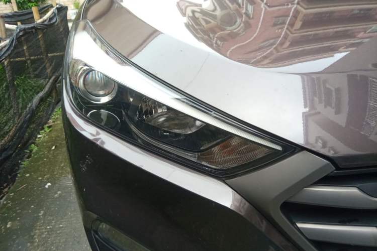 Used Hyundai Tucson 2015 1.6T Dual-Clutch Two-Wheel-Drive Smart Model Right Front Headlight