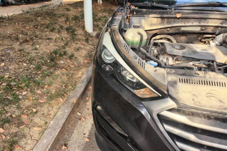 Used Hyundai Tucson 2015 1.6T Dual-Clutch Two-Wheel-Drive Smart Model Right Front Headlight
