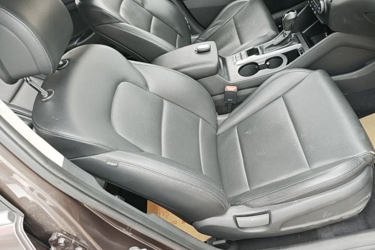 Used Hyundai Tucson 2015 1.6T Dual-Clutch Two-Wheel-Drive Smart Model Right Front Seat