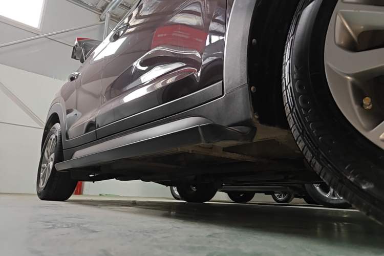 Used Hyundai Tucson 2015 1.6T Dual-Clutch Two-Wheel-Drive Smart Model Right Side Sill
