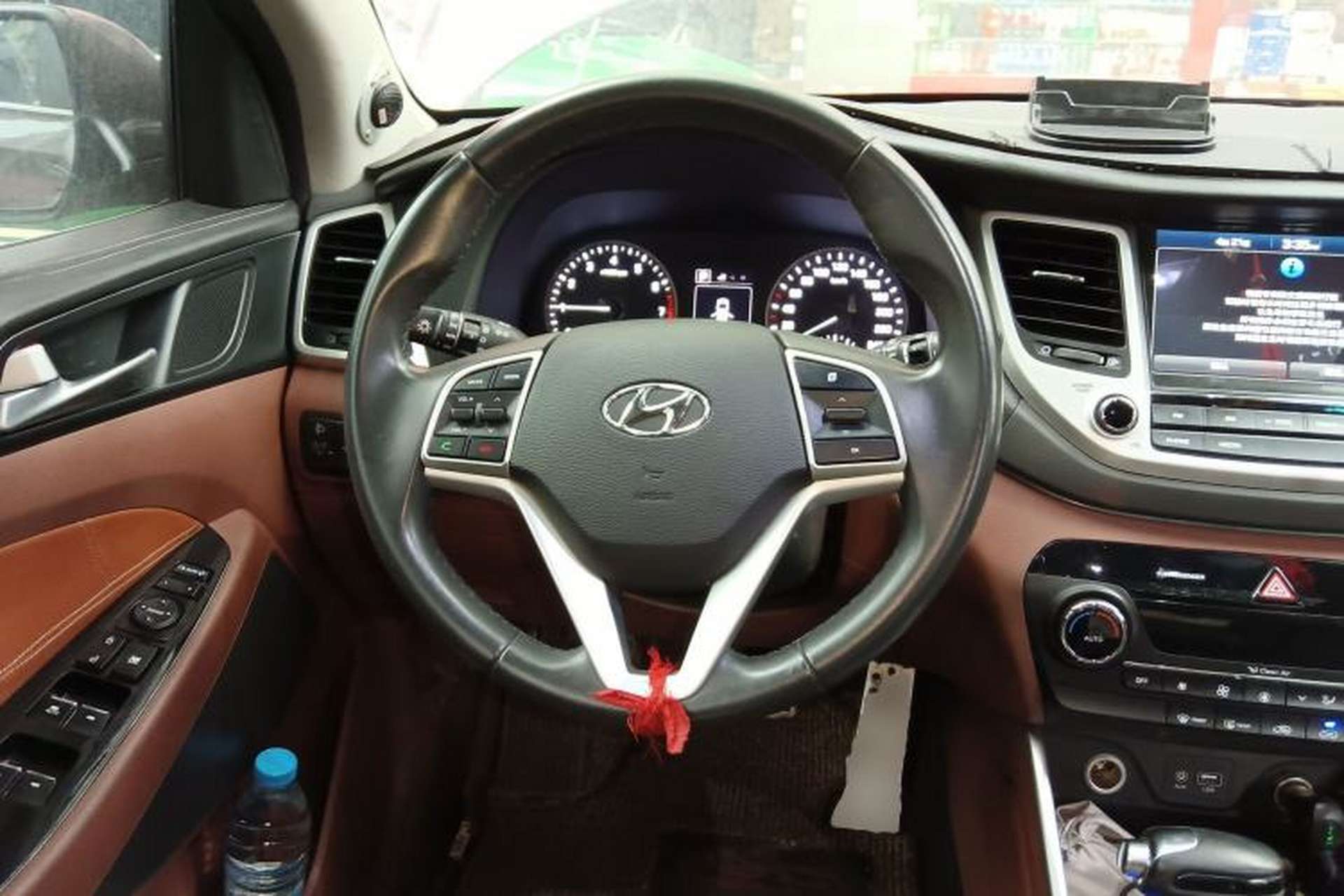 Used Hyundai Tucson 2015 1.6T Dual-Clutch Two-Wheel-Drive Smart Model Steering Wheel
