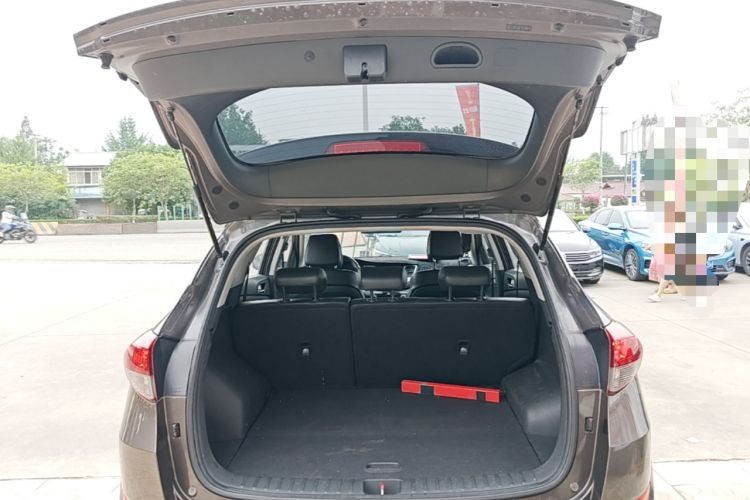 Used Hyundai Tucson 2015 1.6T Dual-Clutch Two-Wheel-Drive Smart Model Trunk