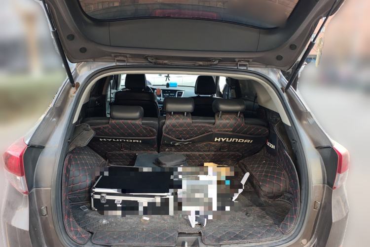 Used Hyundai Tucson 2015 1.6T Dual-Clutch Two-Wheel-Drive Smart Model Trunk