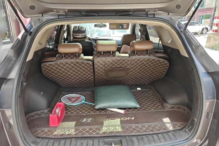 Used Hyundai Tucson 2015 1.6T Dual-Clutch Two-Wheel-Drive Smart Model Trunk