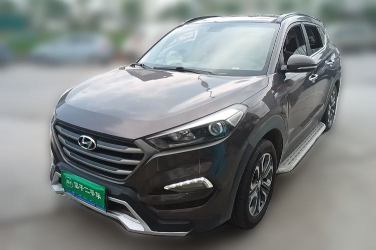 Used Hyundai Tucson 2015 1.6T Dual-Clutch Two-Wheel-Drive Leading Model Guazi used car, China used car export, Used car for sale, Used  cars, Cheapest cars for sale