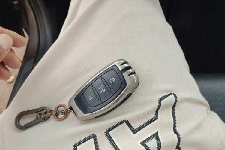 Used Hyundai Tucson 2015 1.6T Dual-Clutch Two-Wheel-Drive Smart Model Vehicle Key