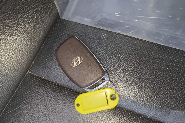 Used Hyundai Tucson 2015 1.6T Dual-Clutch Two-Wheel-Drive Smart Model Vehicle Key