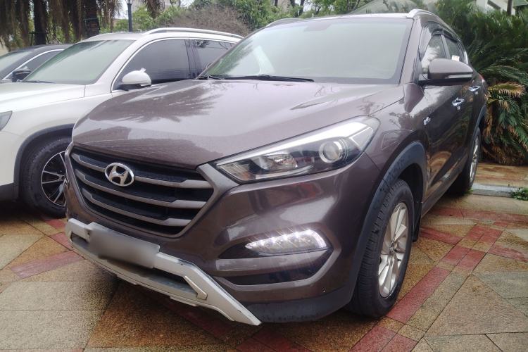 Used Hyundai Tucson 2015 1.6T Dual-Clutch Two-Wheel-Drive Smart Model Guazi used car, China used car export, Used car for sale, Used Hyundai cars, Cheapest cars for sale