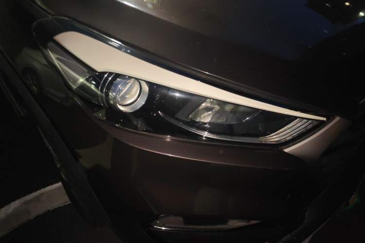 Used Hyundai Tucson 2015 1.6T Dual-Clutch Two-Wheel-Drive Smart Model Exterior 6