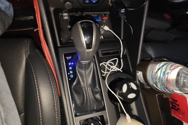 Used Hyundai Tucson 2015 1.6T Dual-Clutch Two-Wheel-Drive Smart Model Gear Lever
