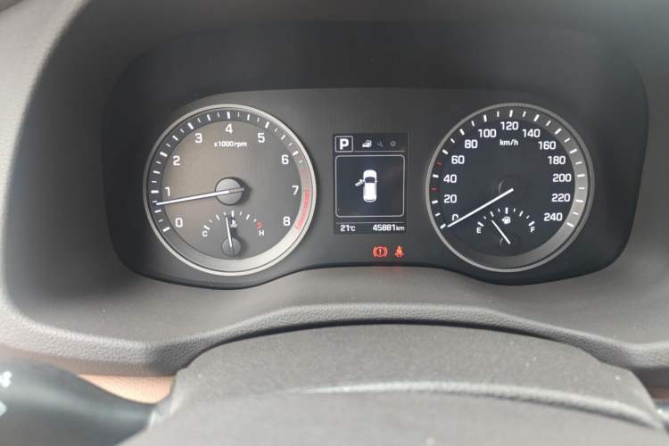 Used Hyundai Tucson 2015 1.6T Dual-Clutch Two-Wheel-Drive Smart Model Instrument Cluster