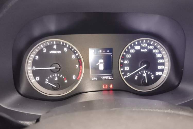 Used Hyundai Tucson 2015 1.6T Dual-Clutch Two-Wheel-Drive Smart Model Instrument Cluster