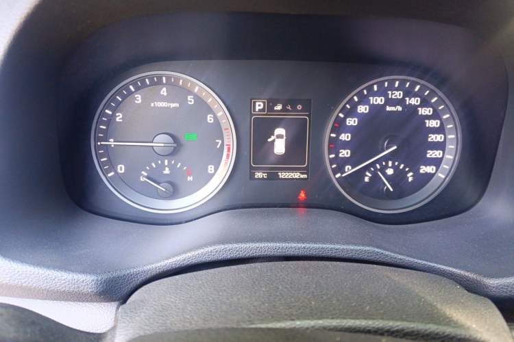 Used Hyundai Tucson 2015 1.6T Dual-Clutch Two-Wheel-Drive Smart Model Instrument Cluster