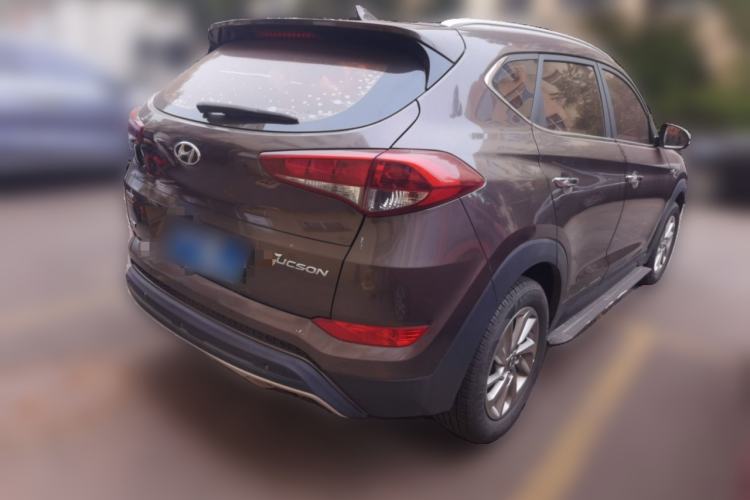 Used Hyundai Tucson 2015 1.6T Dual-Clutch Two-Wheel-Drive Smart Model Rear Right 45 Deg