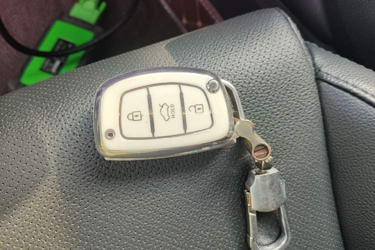 Used Hyundai Tucson 2015 1.6T Dual-Clutch Two-Wheel-Drive Smart Model Vehicle Key