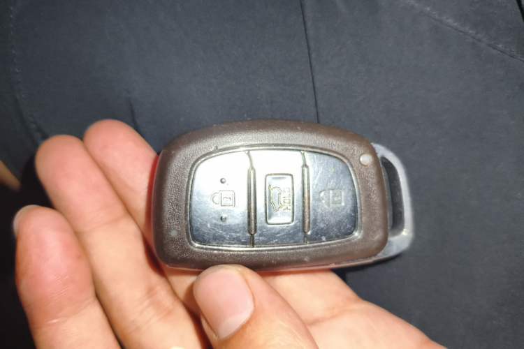 Used Hyundai Tucson 2015 1.6T Dual-Clutch Two-Wheel-Drive Smart Model Vehicle Key