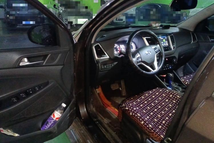 Used Hyundai Tucson 2015 1.6T Dual-Clutch Two-Wheel-Drive Smart Model Driver Seat