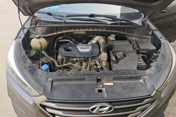 Used Hyundai Tucson 2015 1.6T Dual-Clutch Two-Wheel-Drive Smart Model Engine Bay